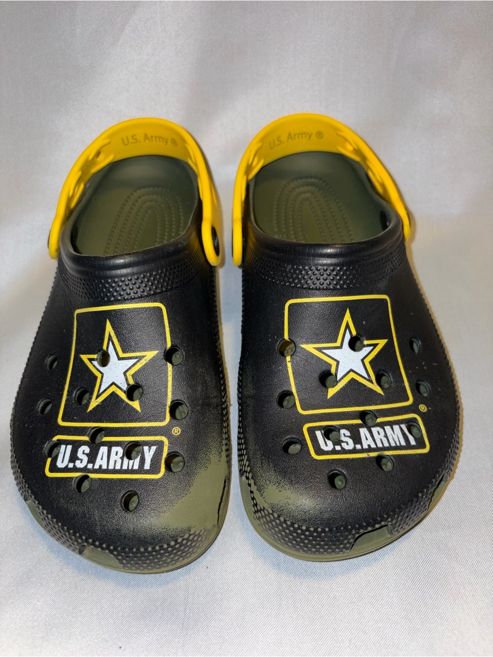 U.S. Army Black and Yellow Kids Clog Sandals men size 4/women 6